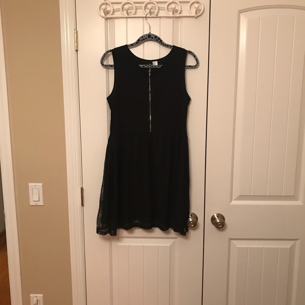 Abercrombie & Fitch Black lace dress length 32 inches